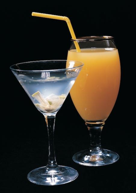 cocktails and other tasty alcoholic drinks