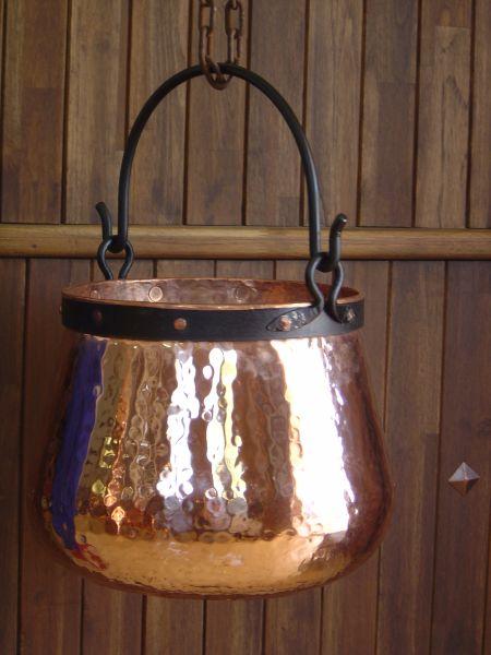Chaudron en cuivre de la forge CopperGarden pour la cuisson sur feu nu